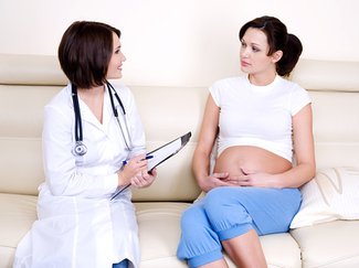 Когда и как надо вставать на учет по беременности?