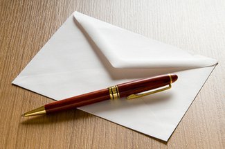 Как правильно заполнить конверт письма (образец заполнения по России)?
