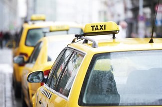 Как получить лицензию на такси без открытия ИП?